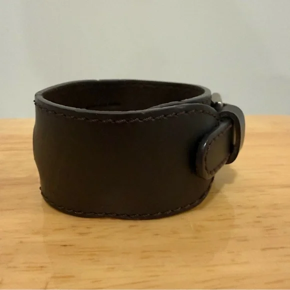 Authentic Louis Vuitton Dark Brown Leather Bracelet excellent condition - Picture 7 of 8